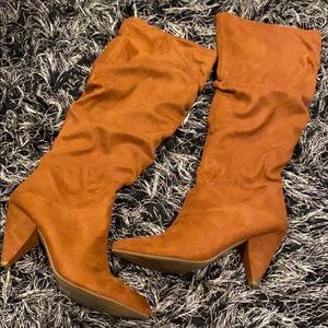 Camel Express boots size 8